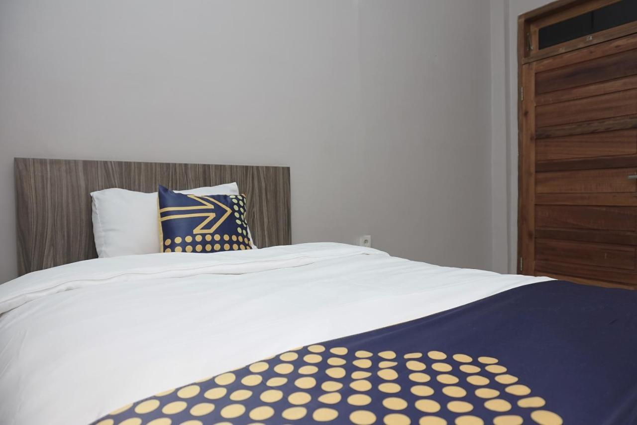 Oyo 2200 Hotel Gunung Sari Rantauprapat Exterior foto